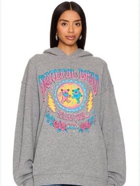 Daydreamer Gray Pullover Hoodie with Subtle Multicolor Print